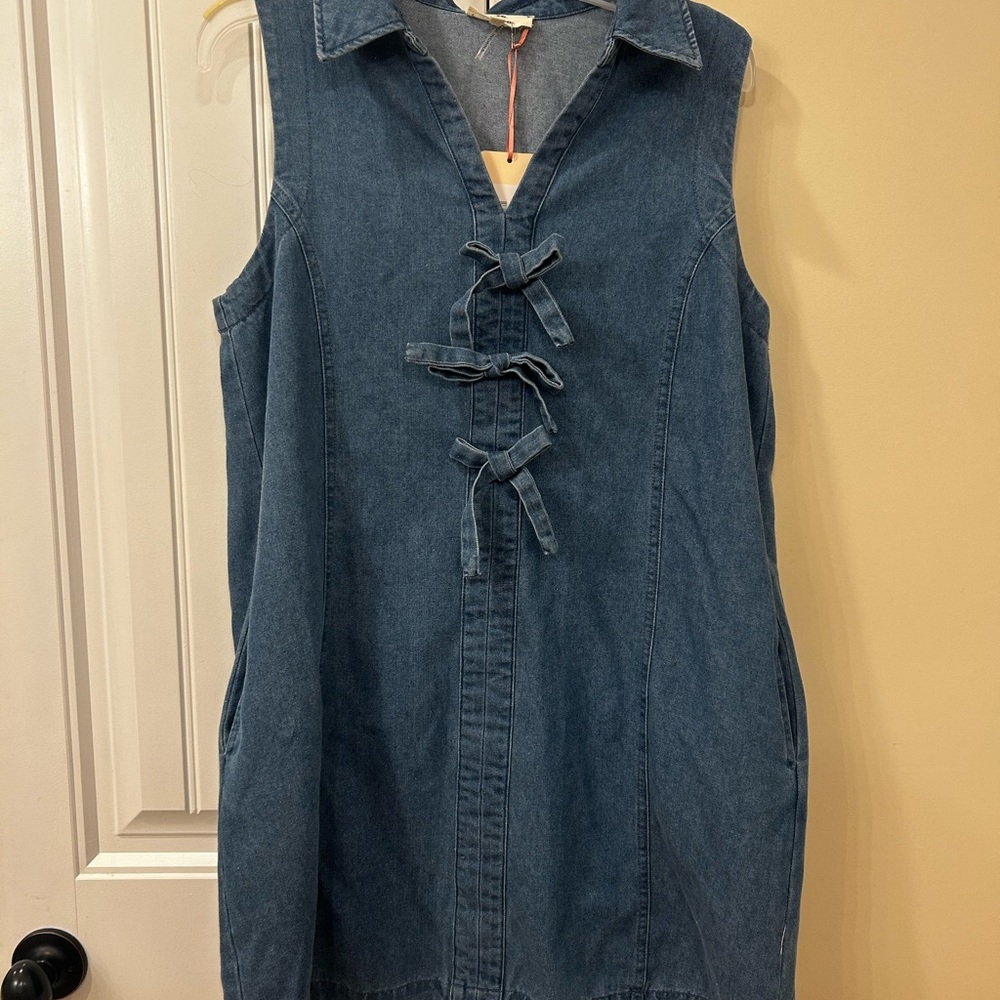 NWT Boot Barn Sleeveless Denim Bow Dress